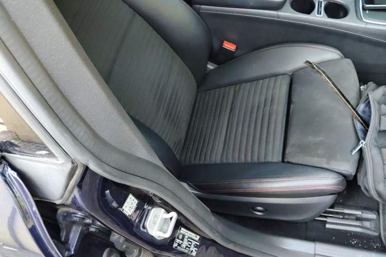 Used Mercedes-Benz CLA 2017 Refreshed CLA 220 4MATIC Right Front Seat