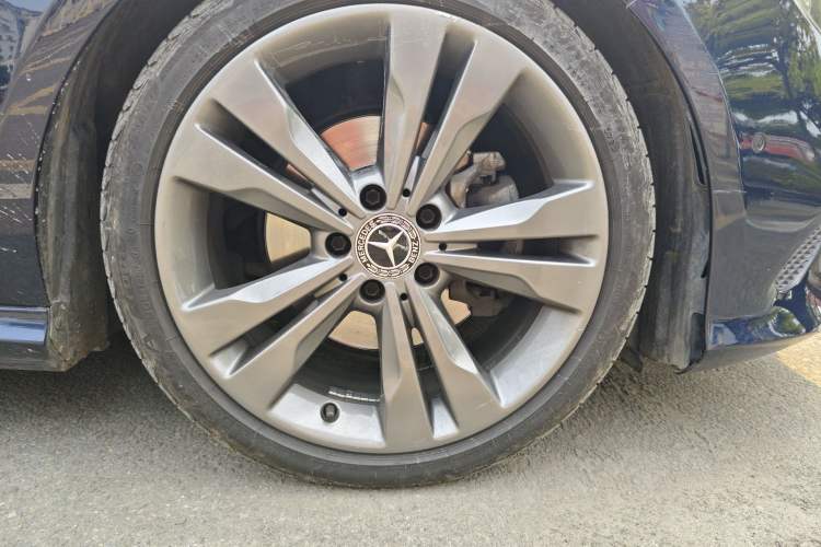 Used Mercedes-Benz CLA 2017 CLA 200 Sport Edition Right Front Wheel Hub