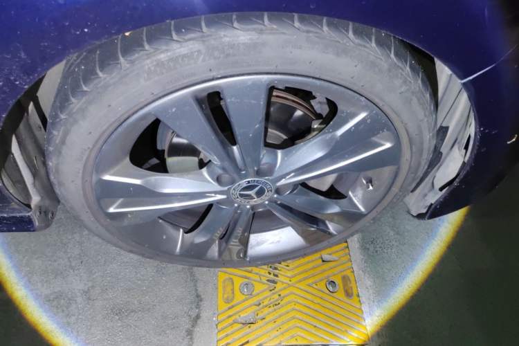 Used Mercedes-Benz CLA 2017 Refreshed CLA 200 Sport Edition Right Front Wheel Hub