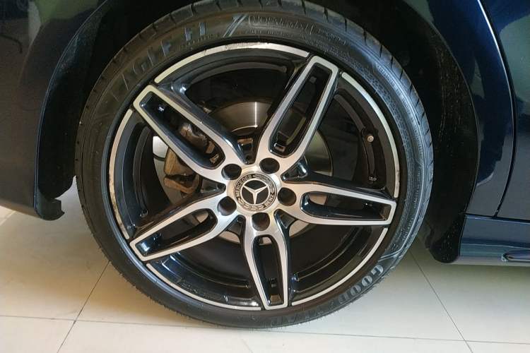 Used Mercedes-Benz CLA 2017 CLA 220 4MATIC Right Rear Wheel Hub
