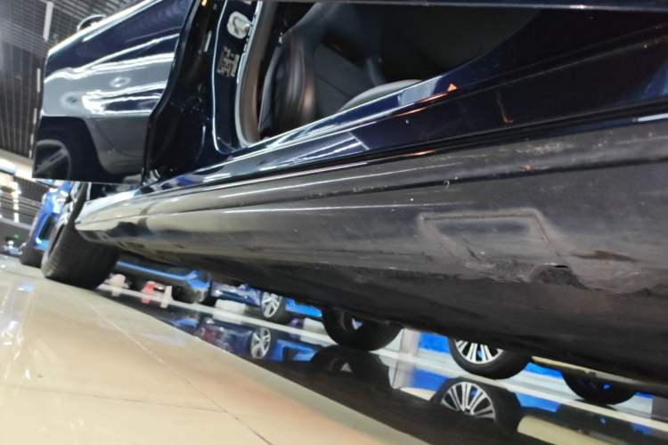 Used Mercedes-Benz CLA 2017 CLA 220 4MATIC Right Side Sill