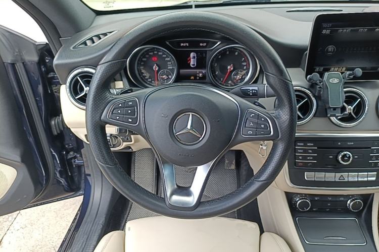 Used Mercedes-Benz CLA 2017 Refreshed CLA 200 Sport Edition Steering Wheel