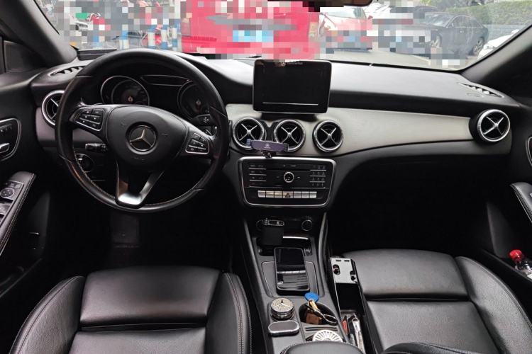 Used Mercedes-Benz CLA 2017 CLA 200 Style Edition Center Console