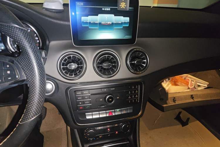 Used Mercedes-Benz CLA 2017 Refreshed CLA 200 Sport Edition Audio And AC Panel