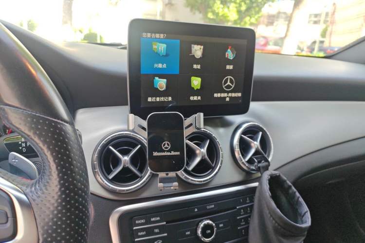 Used Mercedes-Benz CLA 2017 CLA 220 4MATIC Audio And AC Panel