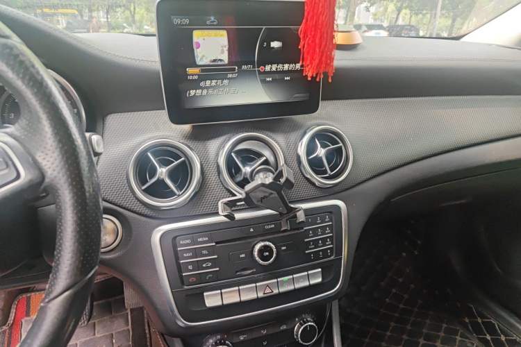 Used Mercedes-Benz CLA 2017 Facelifted CLA 200 Stylish Edition Audio And AC Panel