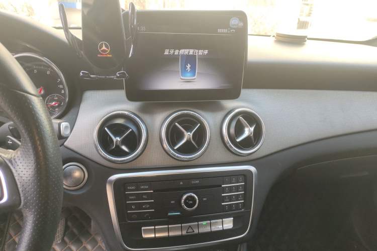 Used Mercedes-Benz CLA 2017 Facelifted CLA 200 Stylish Edition Audio And AC Panel