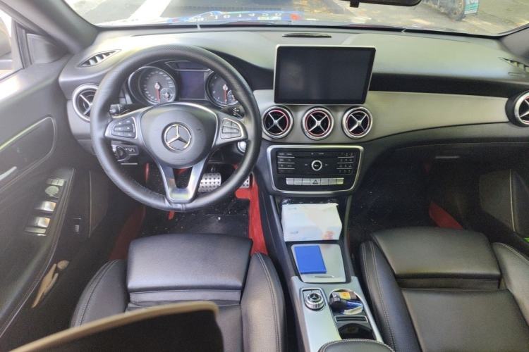 Used Mercedes-Benz CLA 2017 CLA 200 Style Edition Center Console