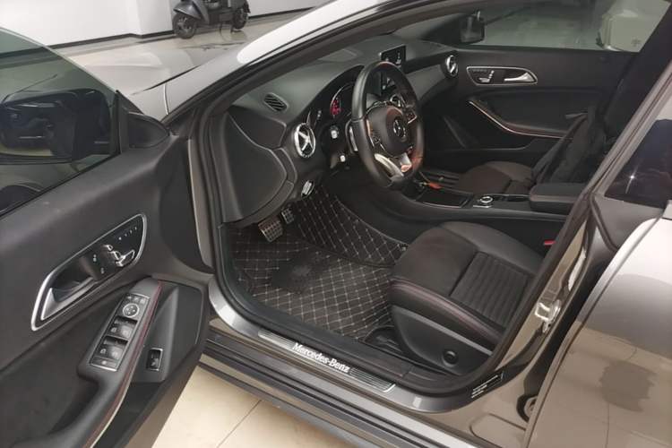 Used Mercedes-Benz CLA 2017 CLA 220 4MATIC Driver Seat