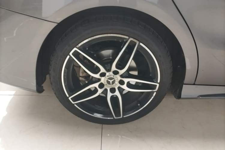 Used Mercedes-Benz CLA 2017 CLA 220 4MATIC Exterior 2