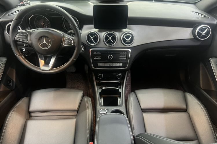 Used Mercedes-Benz CLA 2017 Facelifted CLA 200 Stylish Edition Interior 3