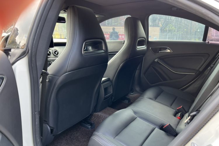 Used Mercedes-Benz CLA 2017 Facelifted CLA 200 Stylish Edition Interior 4