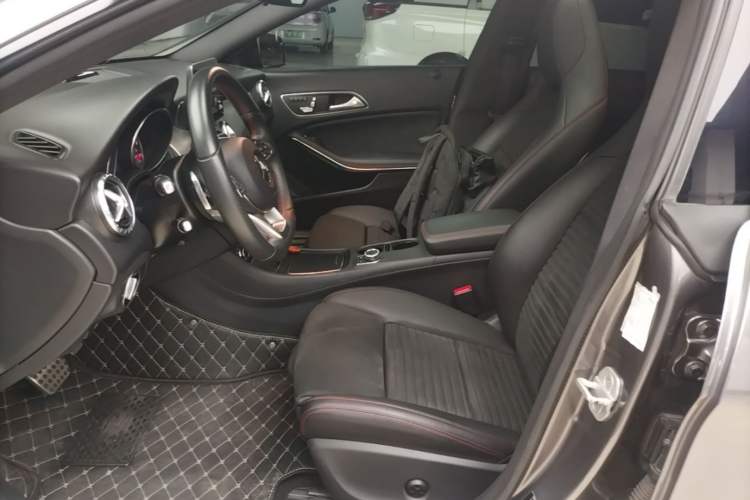 Used Mercedes-Benz CLA 2017 CLA 220 4MATIC Left Front Seat