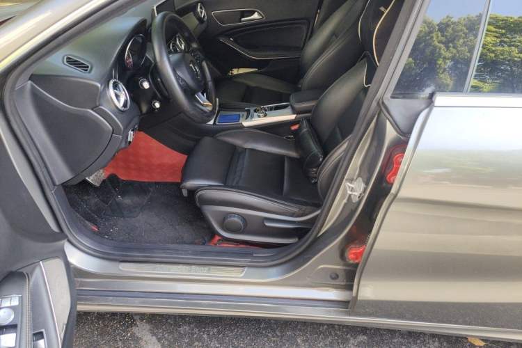 Used Mercedes-Benz CLA 2017 CLA 200 Style Edition Left Front Seat