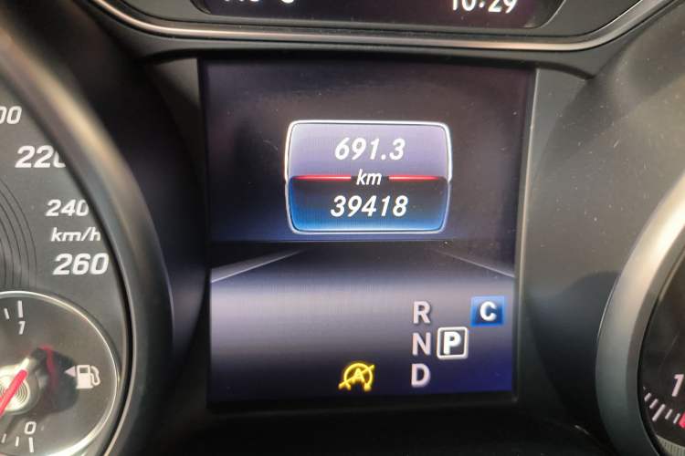 Used Mercedes-Benz CLA 2017 Facelifted CLA 200 Stylish Edition Odometer Close Up