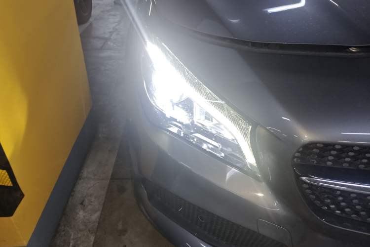 Used Mercedes-Benz CLA 2017 CLA 220 4MATIC Right Front Headlight