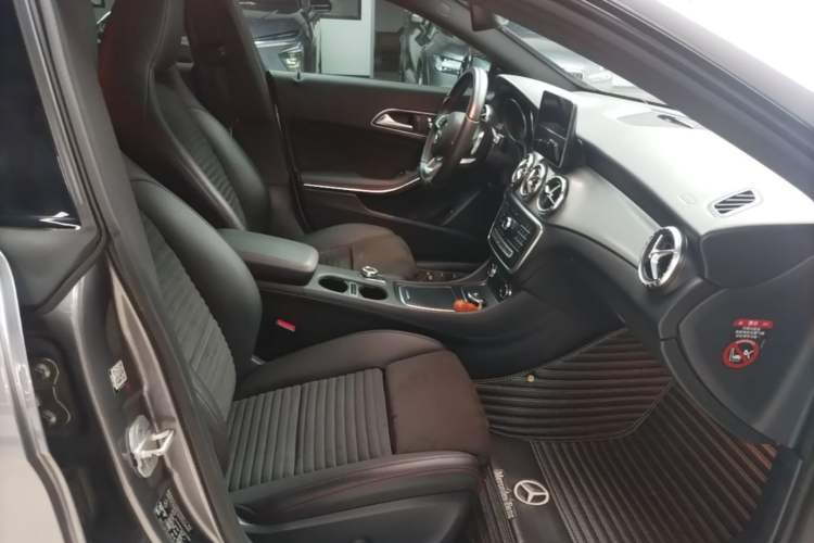 Used Mercedes-Benz CLA 2017 CLA 220 4MATIC Right Front Seat
