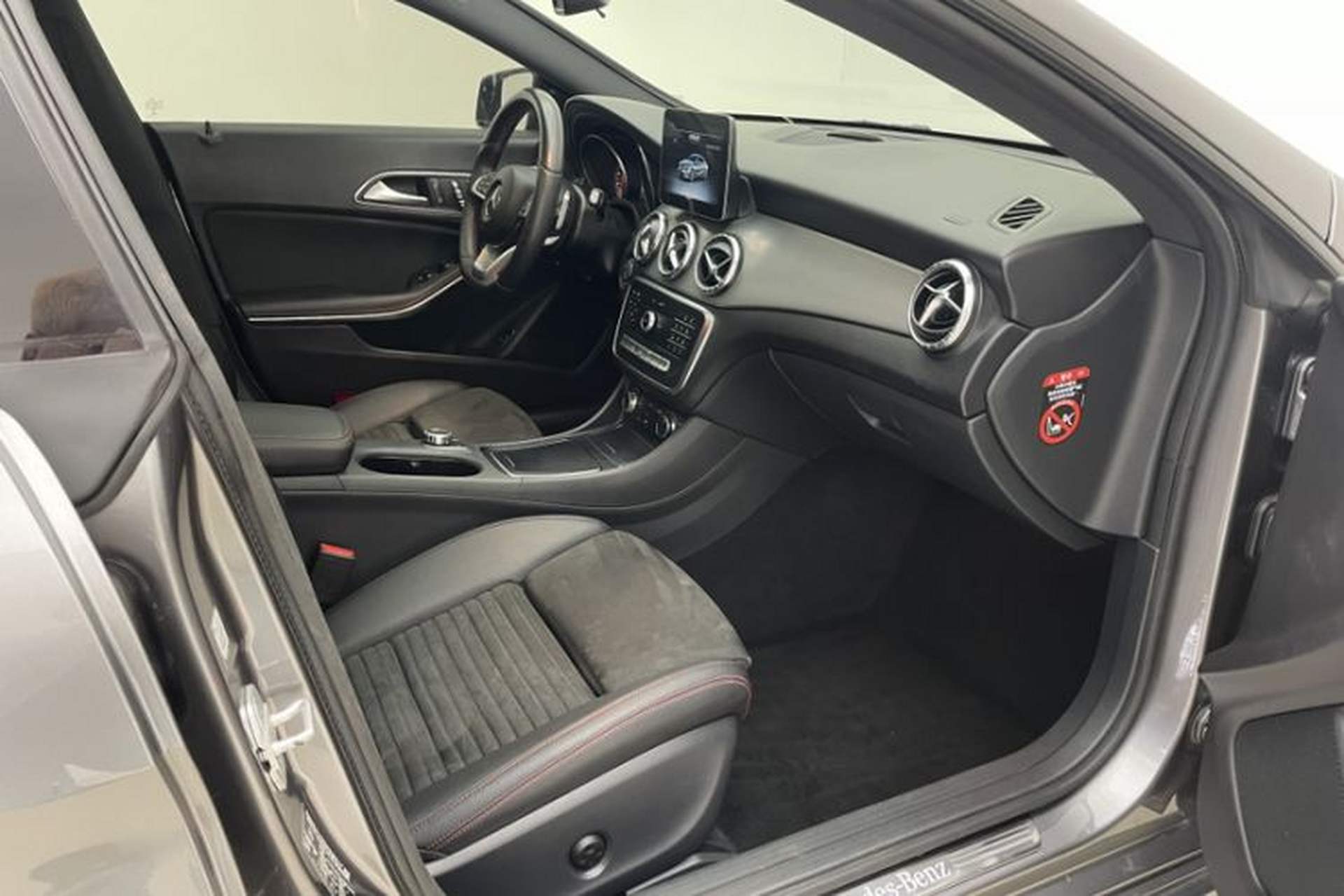 Used Mercedes-Benz CLA 2017 Refreshed CLA 220 4MATIC Right Front Seat