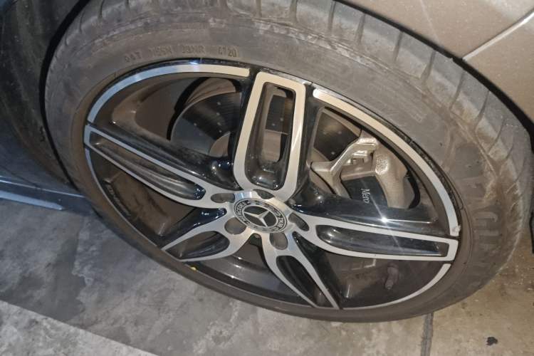 Used Mercedes-Benz CLA 2017 CLA 220 4MATIC Right Front Wheel Hub