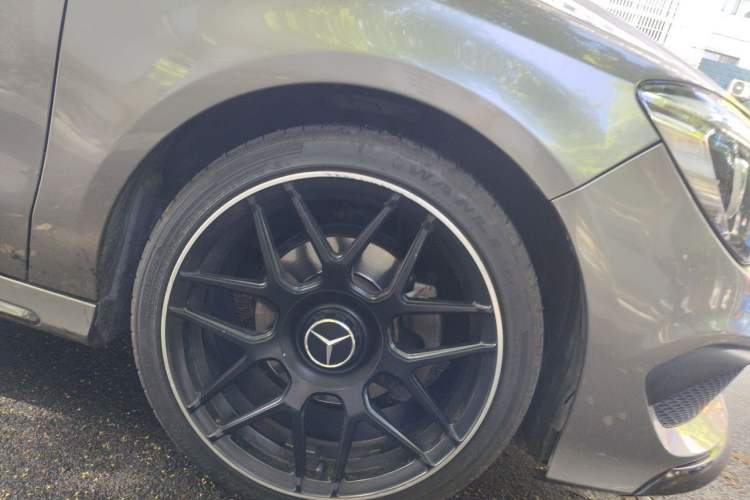 Used Mercedes-Benz CLA 2017 CLA 200 Style Edition Right Front Wheel Hub