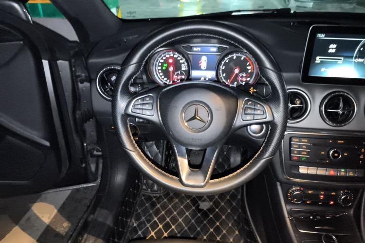 Used Mercedes-Benz CLA 2017 Facelifted CLA 200 Stylish Edition Steering Wheel