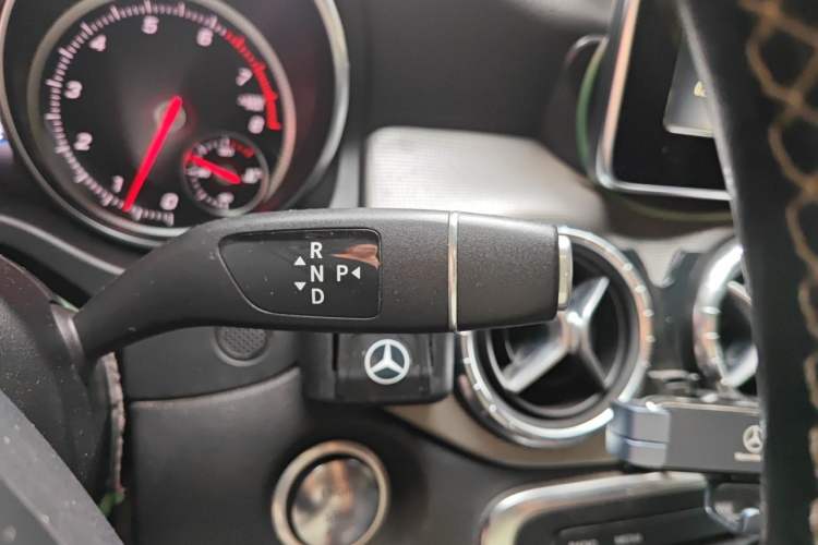 Used Mercedes-Benz CLA 2017 CLA 200 Style Edition Gear Lever