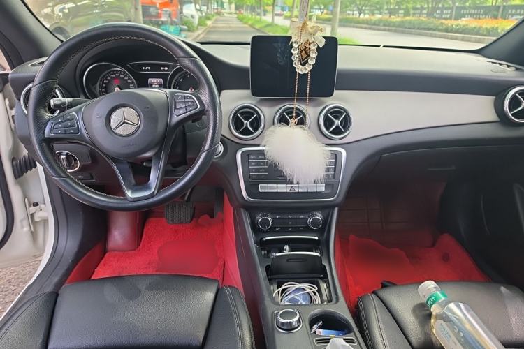 Used Mercedes-Benz CLA 2017 Facelifted CLA 200 Stylish Edition Center Console