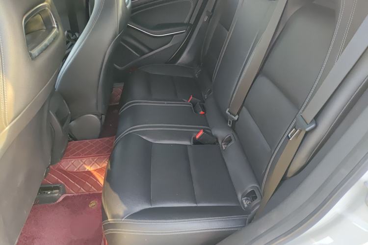 Used Mercedes-Benz CLA 2017 Refreshed CLA 200 Sport Edition Interior 4