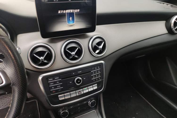 Used Mercedes-Benz CLA 2017 CLA 200 Style Edition Audio And AC Panel