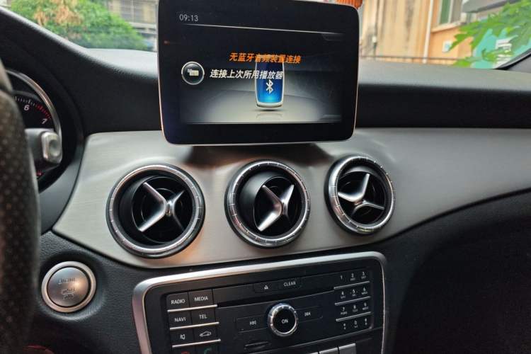 Used Mercedes-Benz CLA 2017 CLA 220 4MATIC Audio And AC Panel