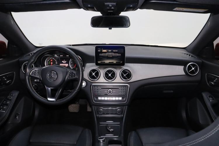 Used Mercedes-Benz CLA 2017 Facelifted CLA 200 Stylish Edition Audio And AC Panel