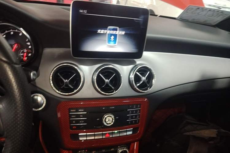 Used Mercedes-Benz CLA 2017 Refreshed CLA 200 Sport Edition Audio And AC Panel