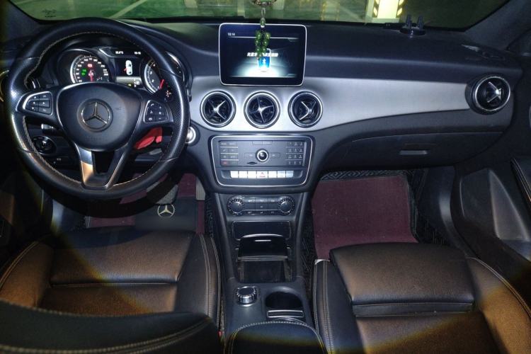 Used Mercedes-Benz CLA 2017 Facelifted CLA 200 Stylish Edition Center Console