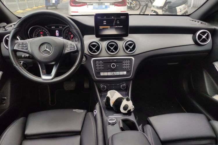 Used Mercedes-Benz CLA 2017 CLA 200 Style Edition Center Console