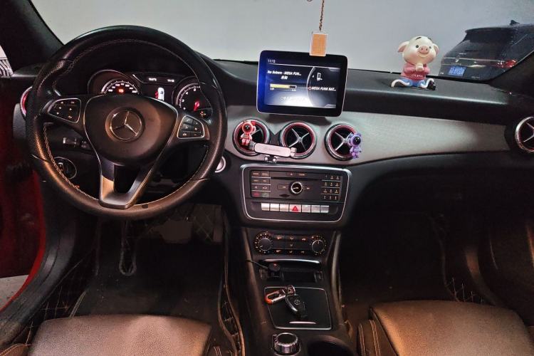 Used Mercedes-Benz CLA 2017 Facelifted CLA 200 Stylish Edition Center Console