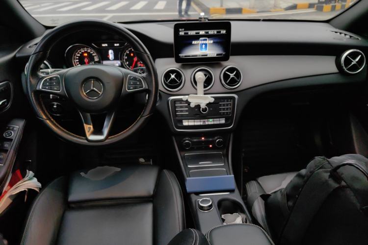 Used Mercedes-Benz CLA 2017 Facelifted CLA 200 Stylish Edition Center Console