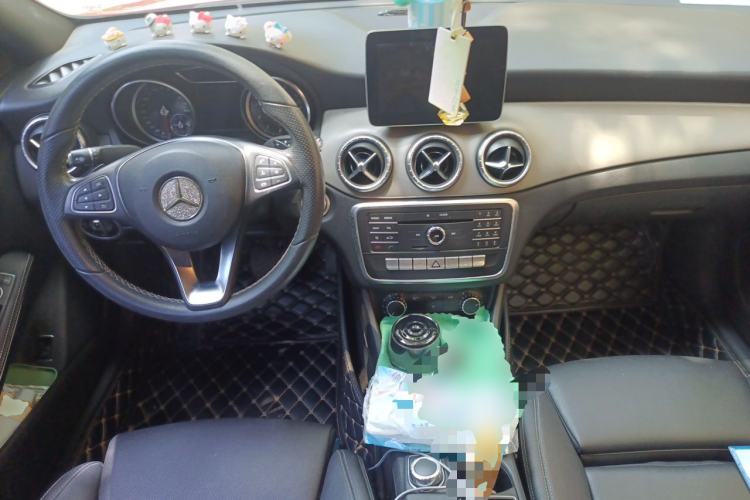 Used Mercedes-Benz CLA 2017 CLA 200 Style Edition Center Console