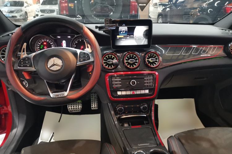 Used Mercedes-Benz CLA 2017 Refreshed CLA 220 4MATIC Center Console