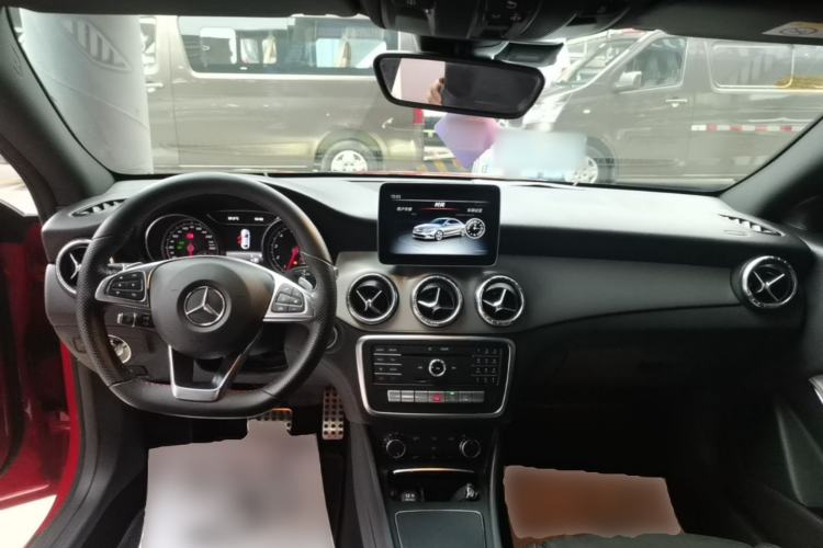 Used Mercedes-Benz CLA 2017 CLA 220 4MATIC Center Console
