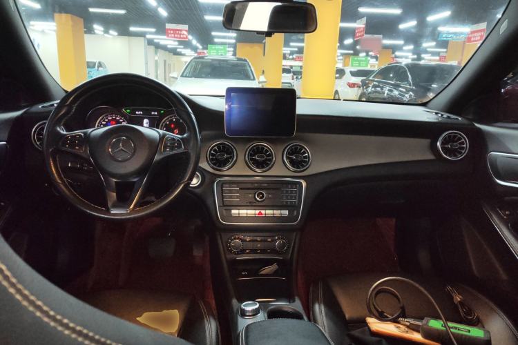 Used Mercedes-Benz CLA 2017 Refreshed CLA 200 Sport Edition Center Console