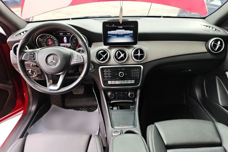 Used Mercedes-Benz CLA 2017 Refreshed CLA 200 Sport Edition Center Console