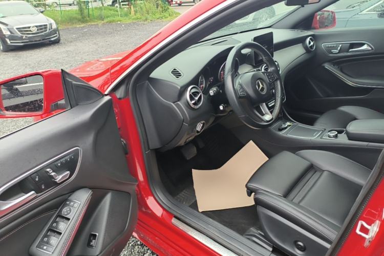 Used Mercedes-Benz CLA 2017 Facelifted CLA 200 Stylish Edition Driver Seat