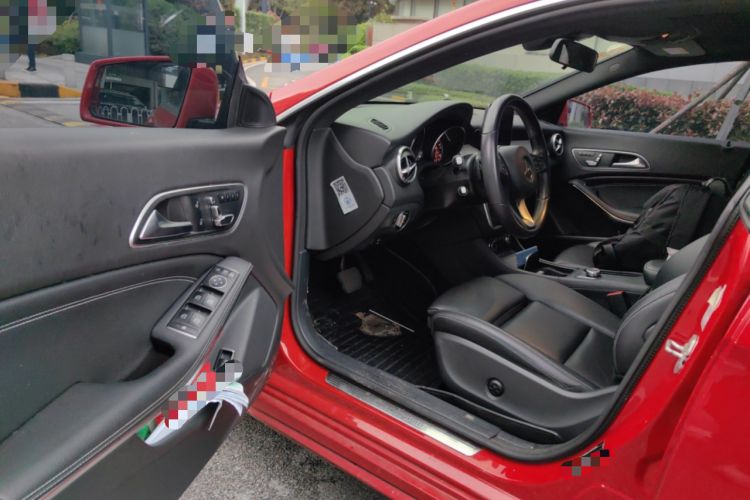 Used Mercedes-Benz CLA 2017 Facelifted CLA 200 Stylish Edition Driver Seat
