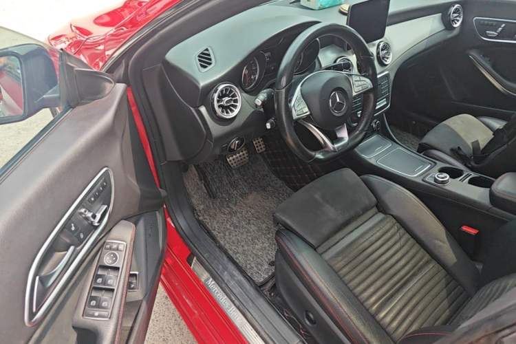 Used Mercedes-Benz CLA 2017 Refreshed CLA 220 4MATIC Driver Seat