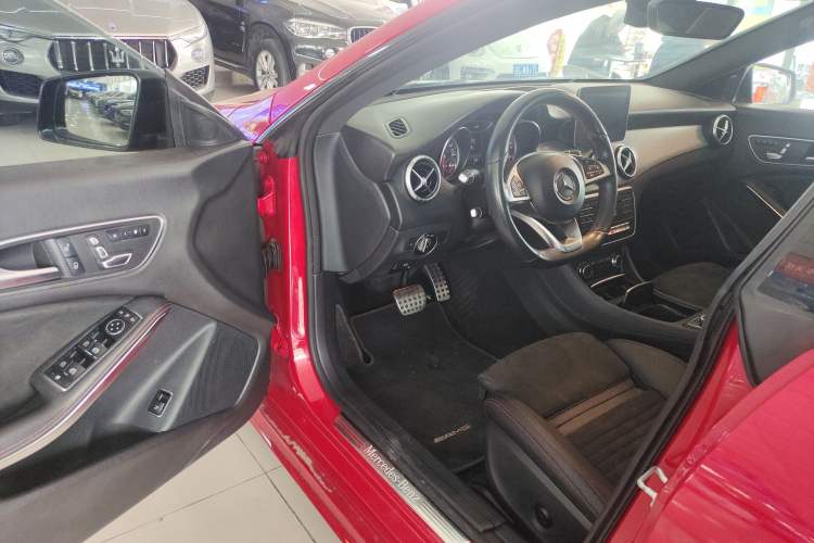Used Mercedes-Benz CLA 2017 Refreshed CLA 220 4MATIC Driver Seat