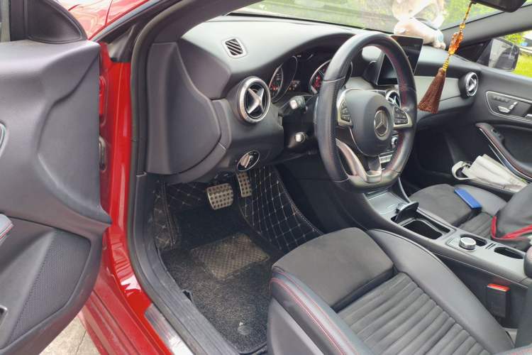 Used Mercedes-Benz CLA 2017 CLA 220 4MATIC Driver Seat