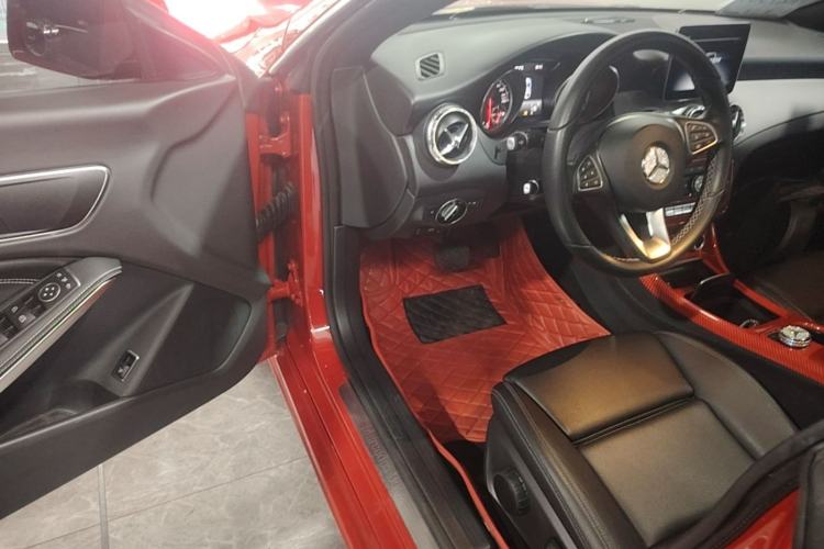 Used Mercedes-Benz CLA 2017 Refreshed CLA 200 Sport Edition Driver Seat