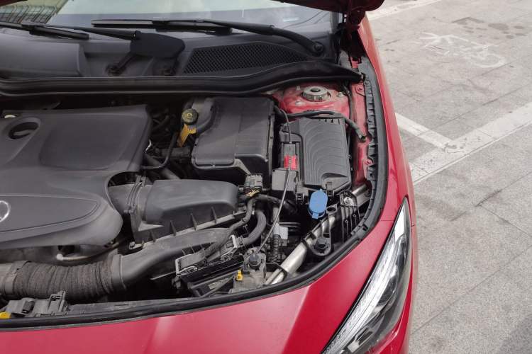 Used Mercedes-Benz CLA 2017 Facelifted CLA 180 Engine Bay Left