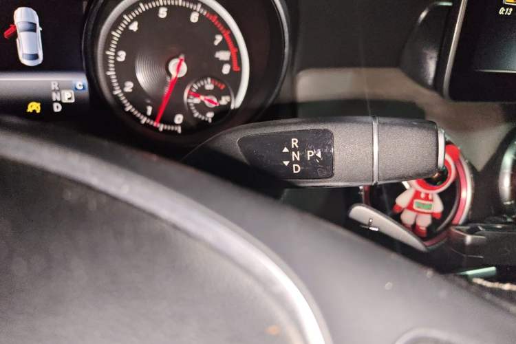 Used Mercedes-Benz CLA 2017 Facelifted CLA 200 Stylish Edition Gear Lever