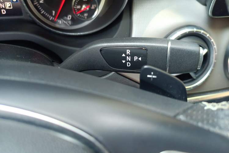 Used Mercedes-Benz CLA 2017 CLA 200 Style Edition Gear Lever